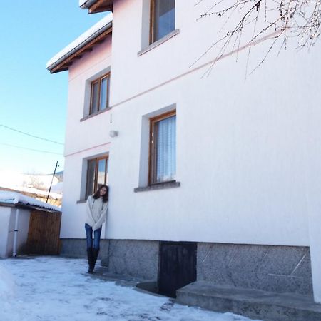 Guest House Ahp Mala Tsŭrkva 외부 사진