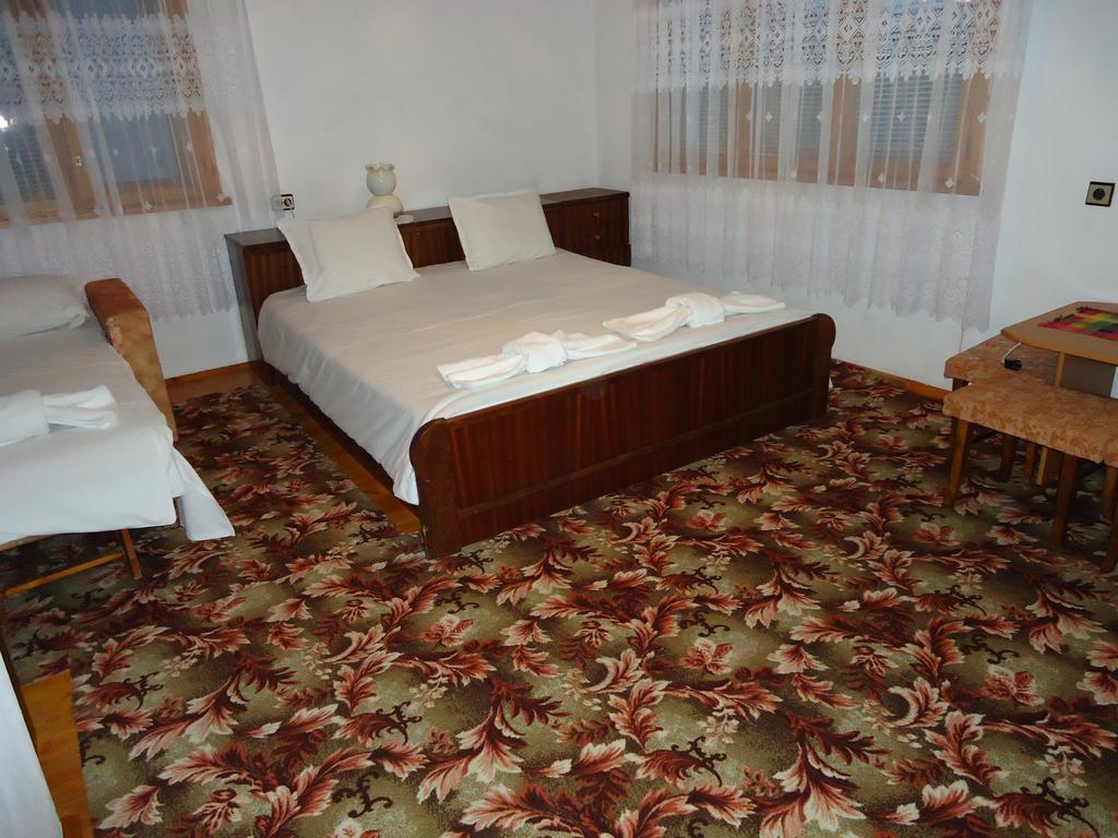 Guest House Ahp Mala Tsŭrkva 객실 사진