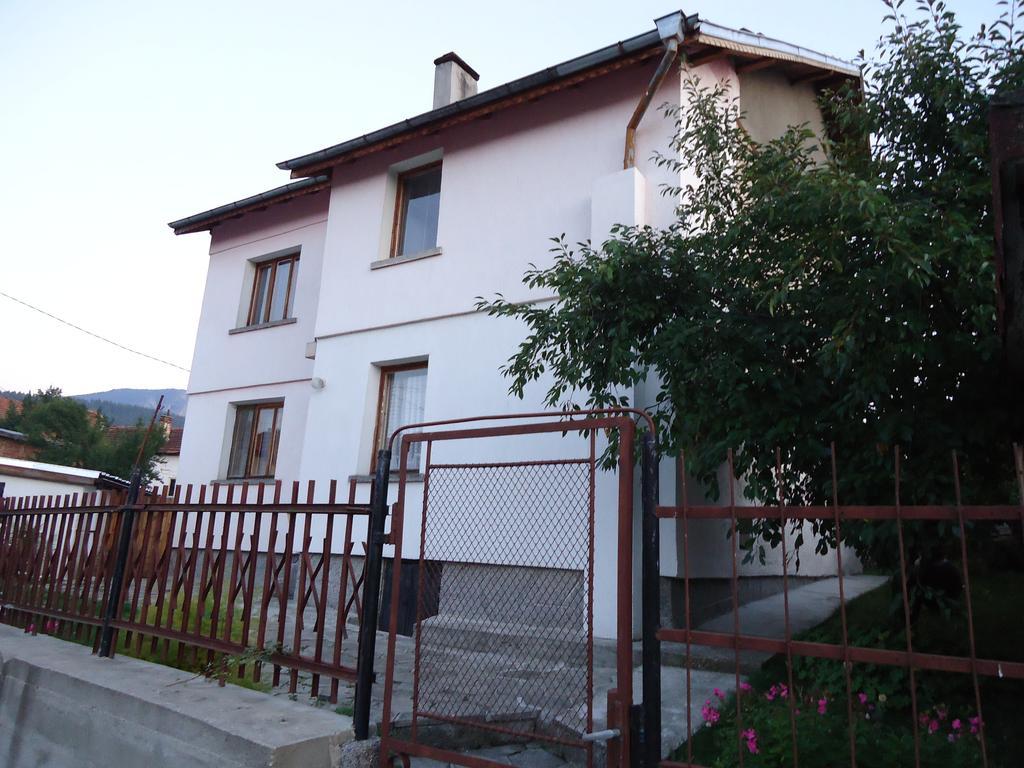 Guest House Ahp Mala Tsŭrkva 객실 사진