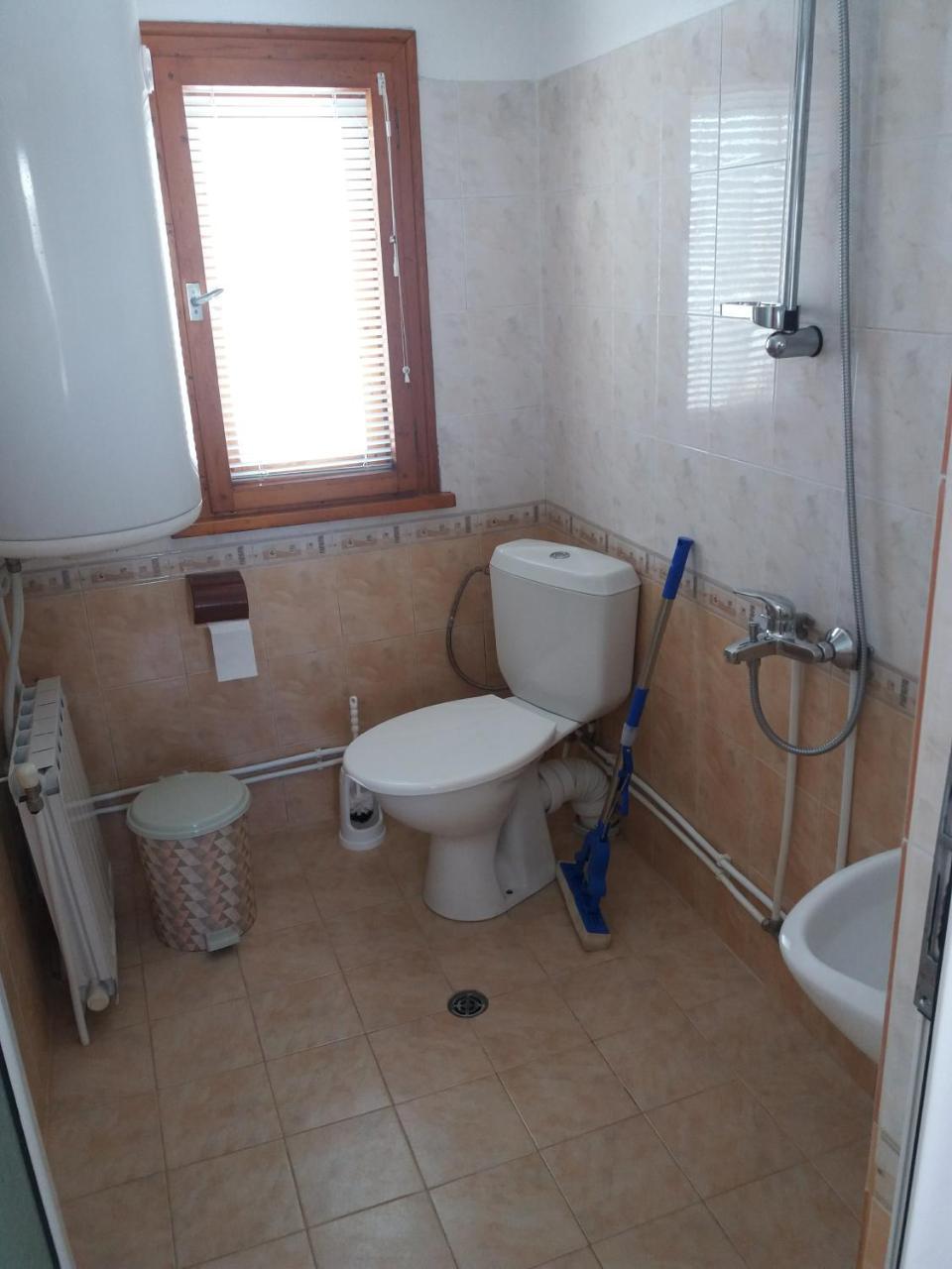 Guest House Ahp Mala Tsŭrkva 외부 사진