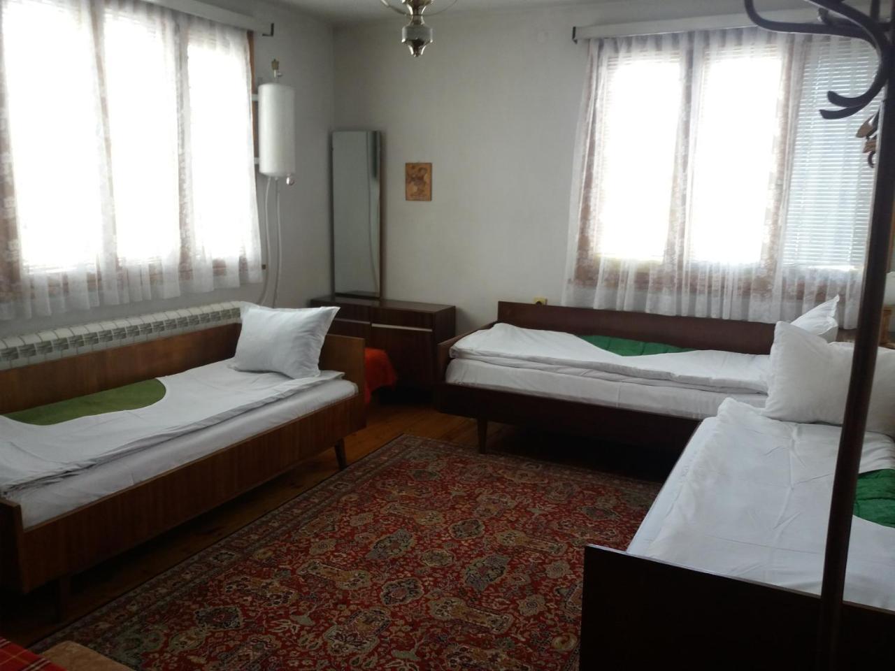 Guest House Ahp Mala Tsŭrkva 외부 사진